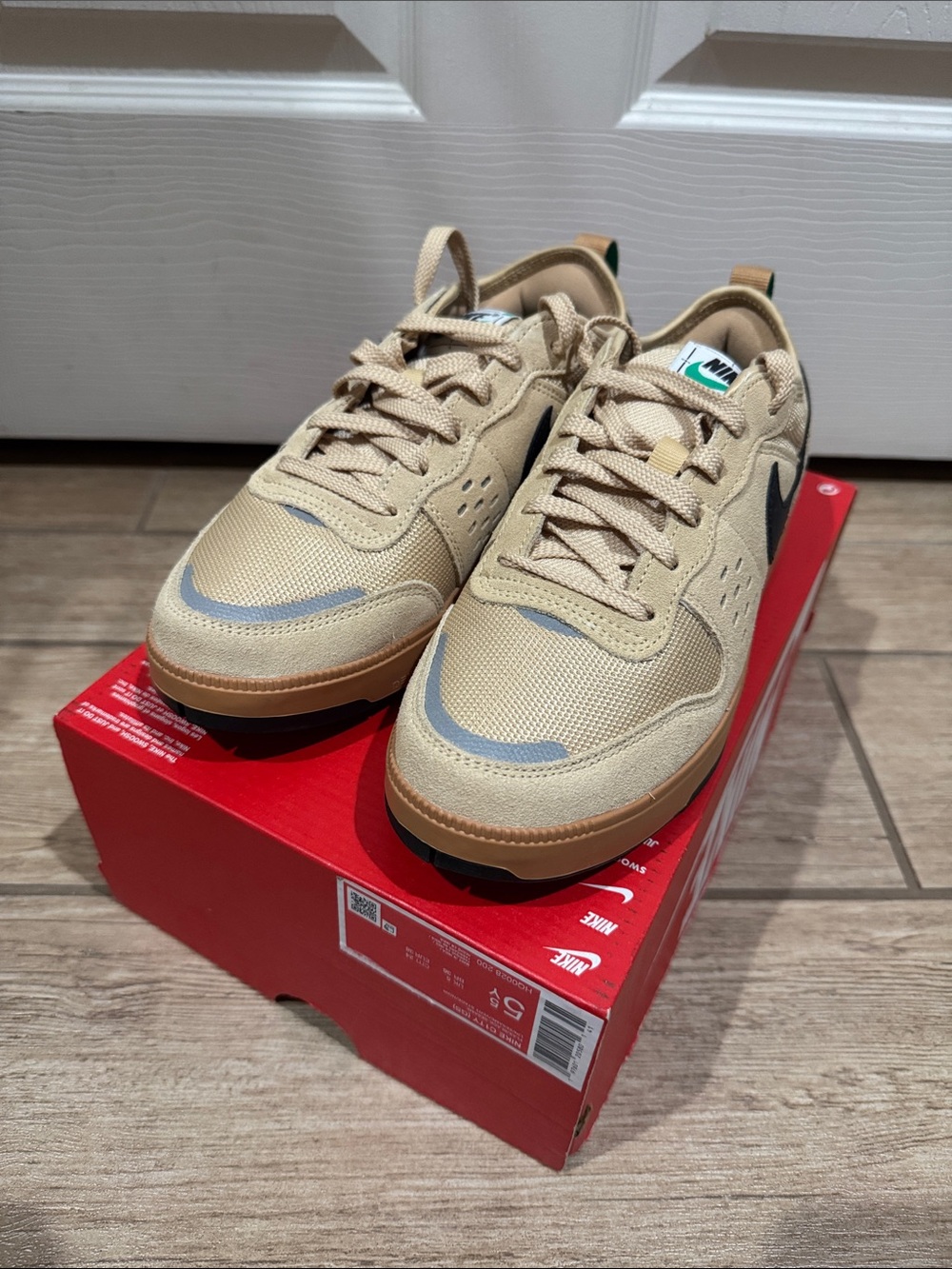Nike Youth C1TY Shoes (Size: 5.5)